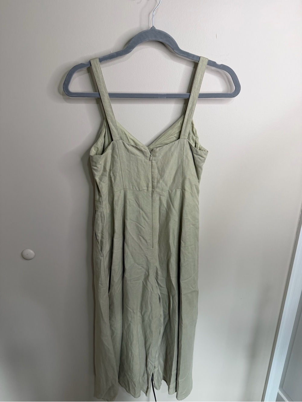 Club Monaco Light Olive Sleeveless V-Neck Wide-Leg Jumpsuit - Picture 5 of 13